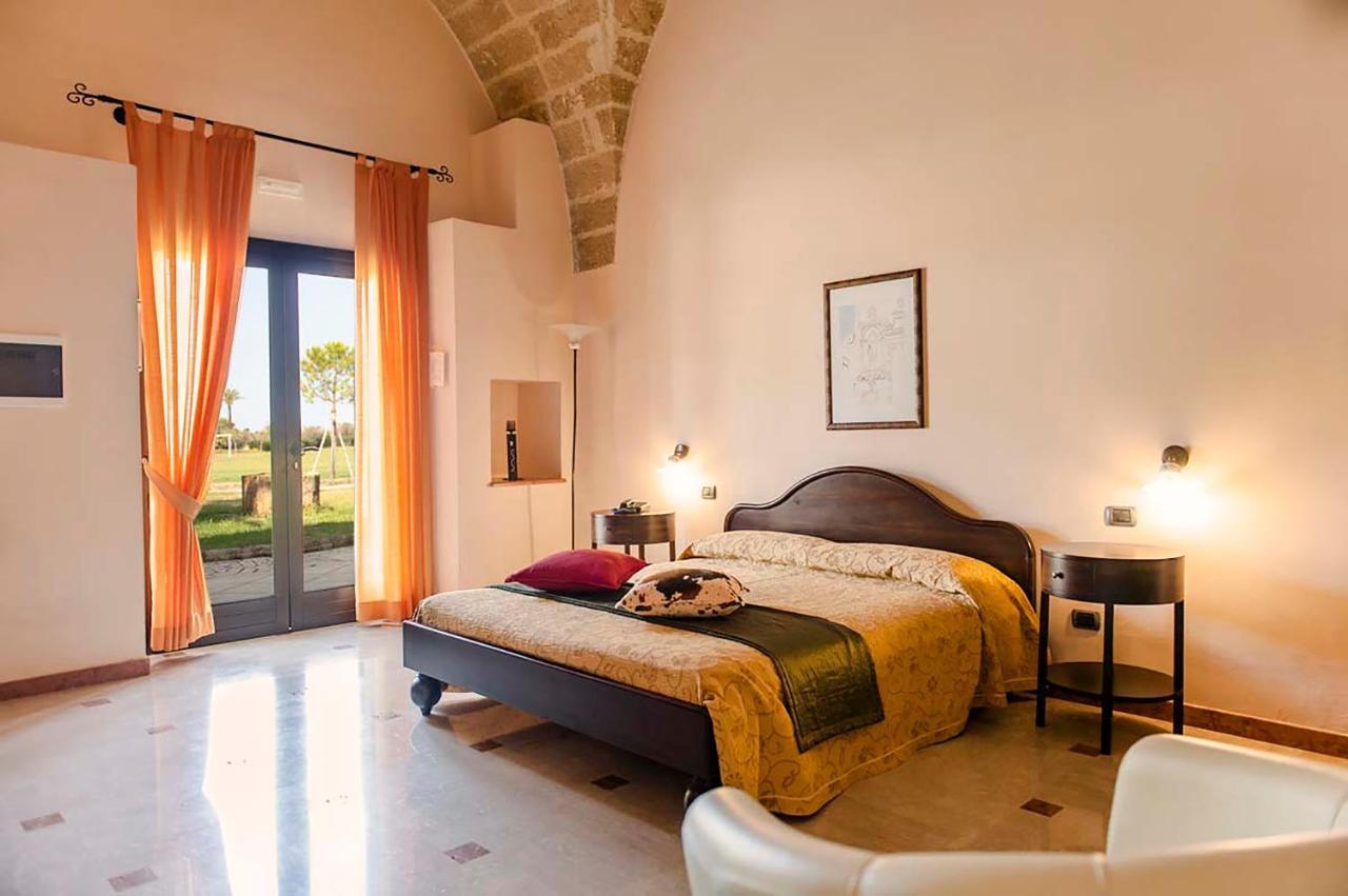 Amaregold Tenuta La Baronessa Resort Tuglie Bagian luar foto