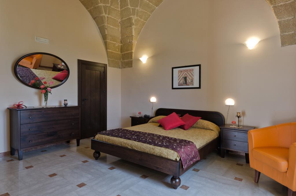 Amaregold Tenuta La Baronessa Resort Tuglie Bagian luar foto