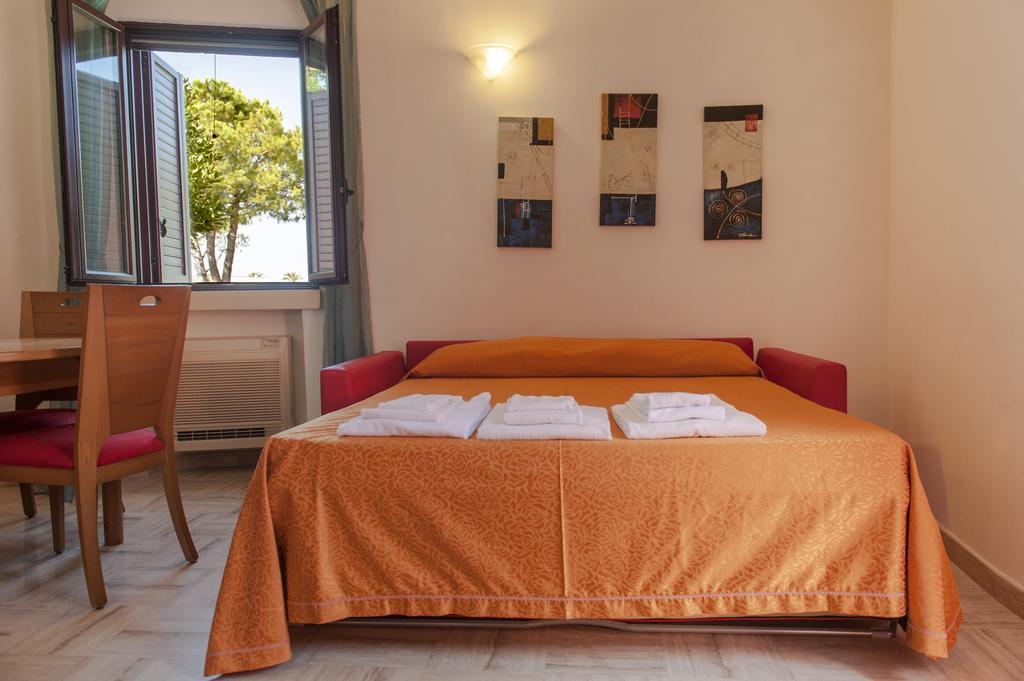 Amaregold Tenuta La Baronessa Resort Tuglie Bagian luar foto