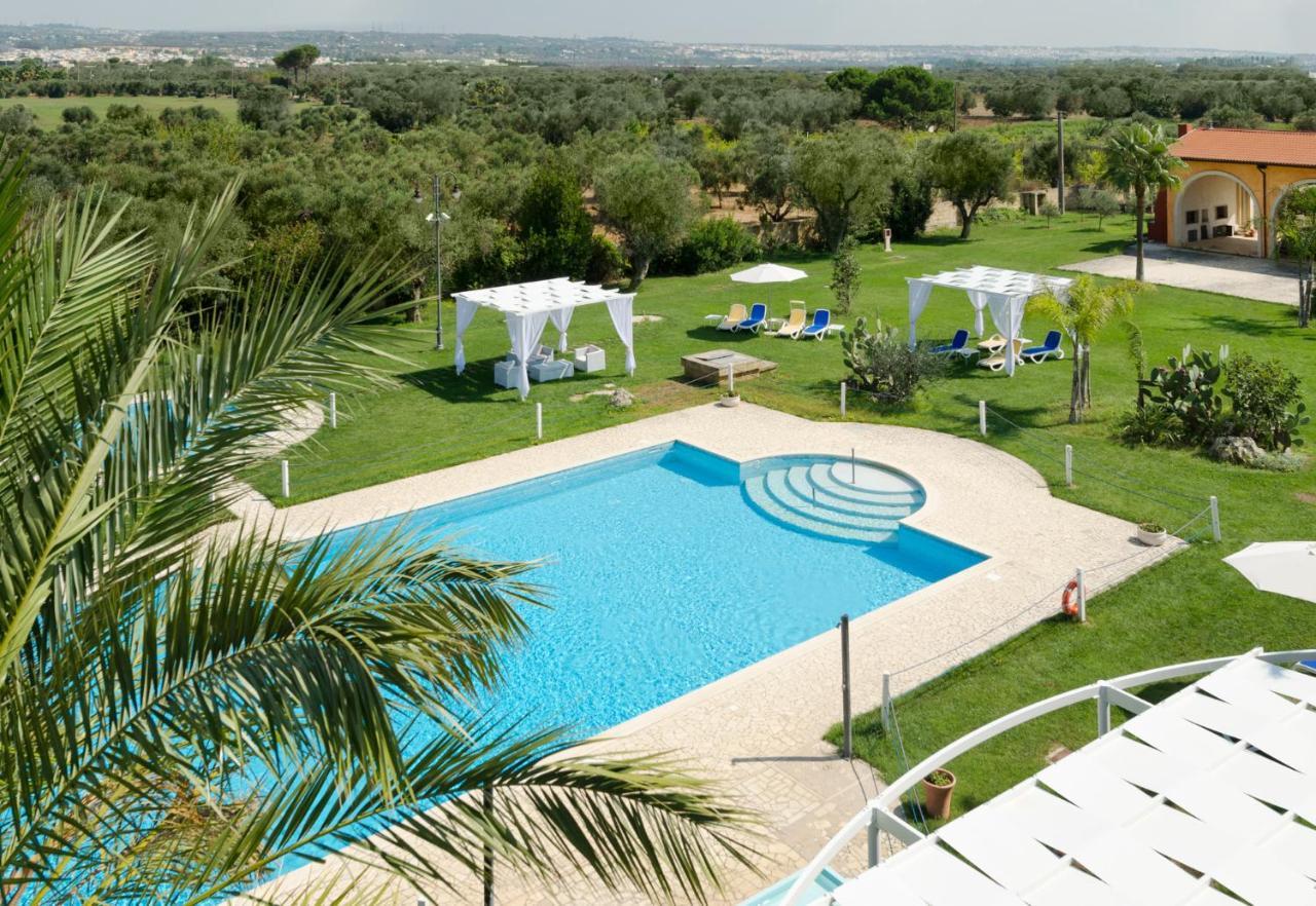 Amaregold Tenuta La Baronessa Resort Tuglie Bagian luar foto