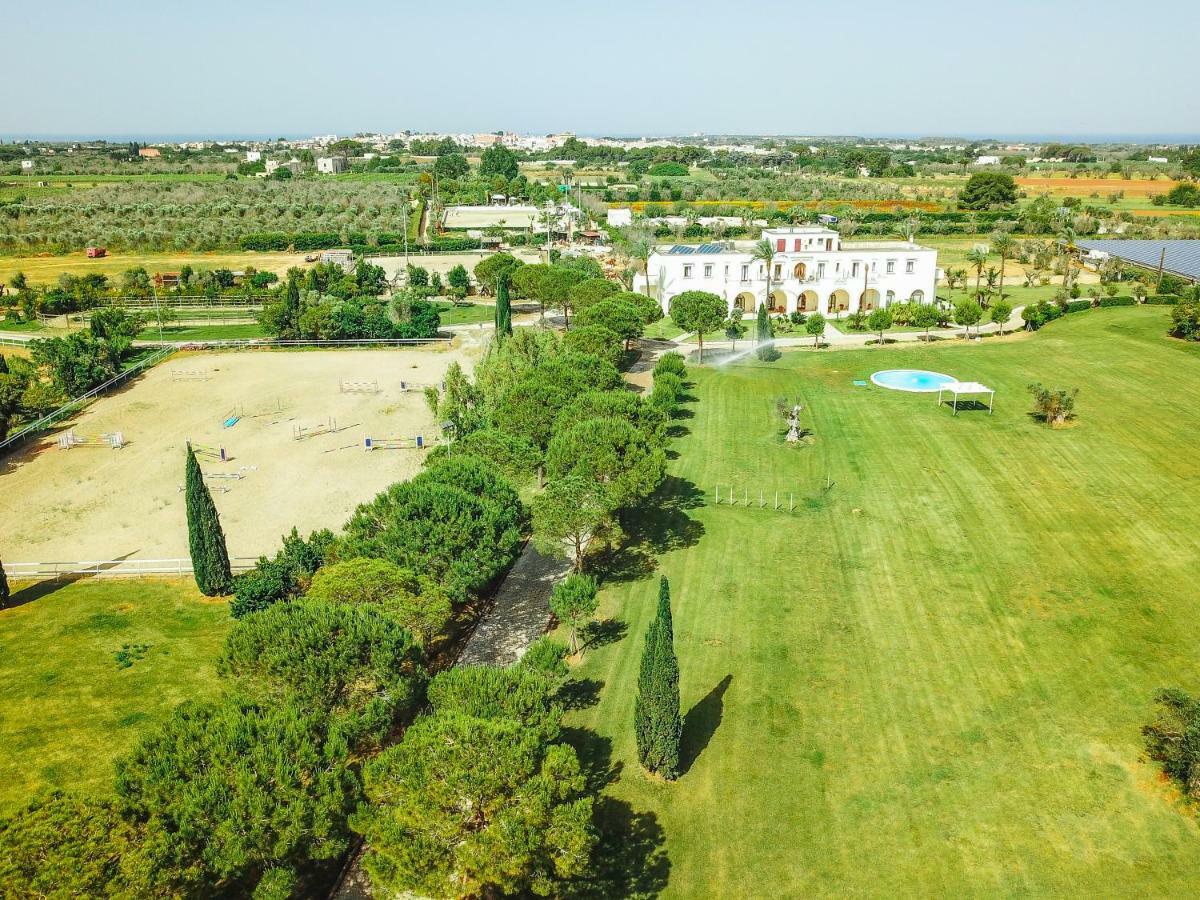 Amaregold Tenuta La Baronessa Resort Tuglie Bagian luar foto